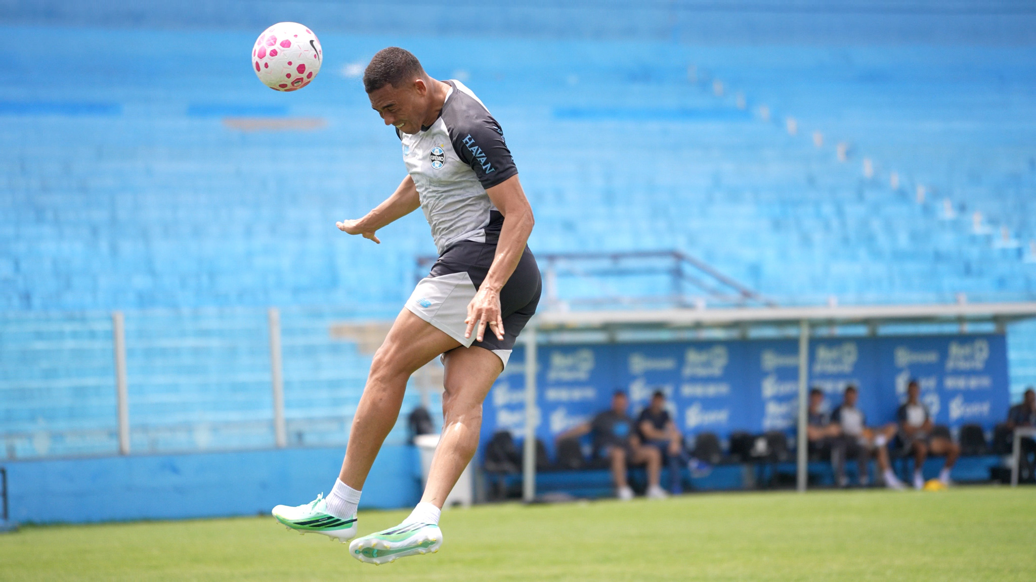 Grêmio pronto para enfrentar o Remo em Belém