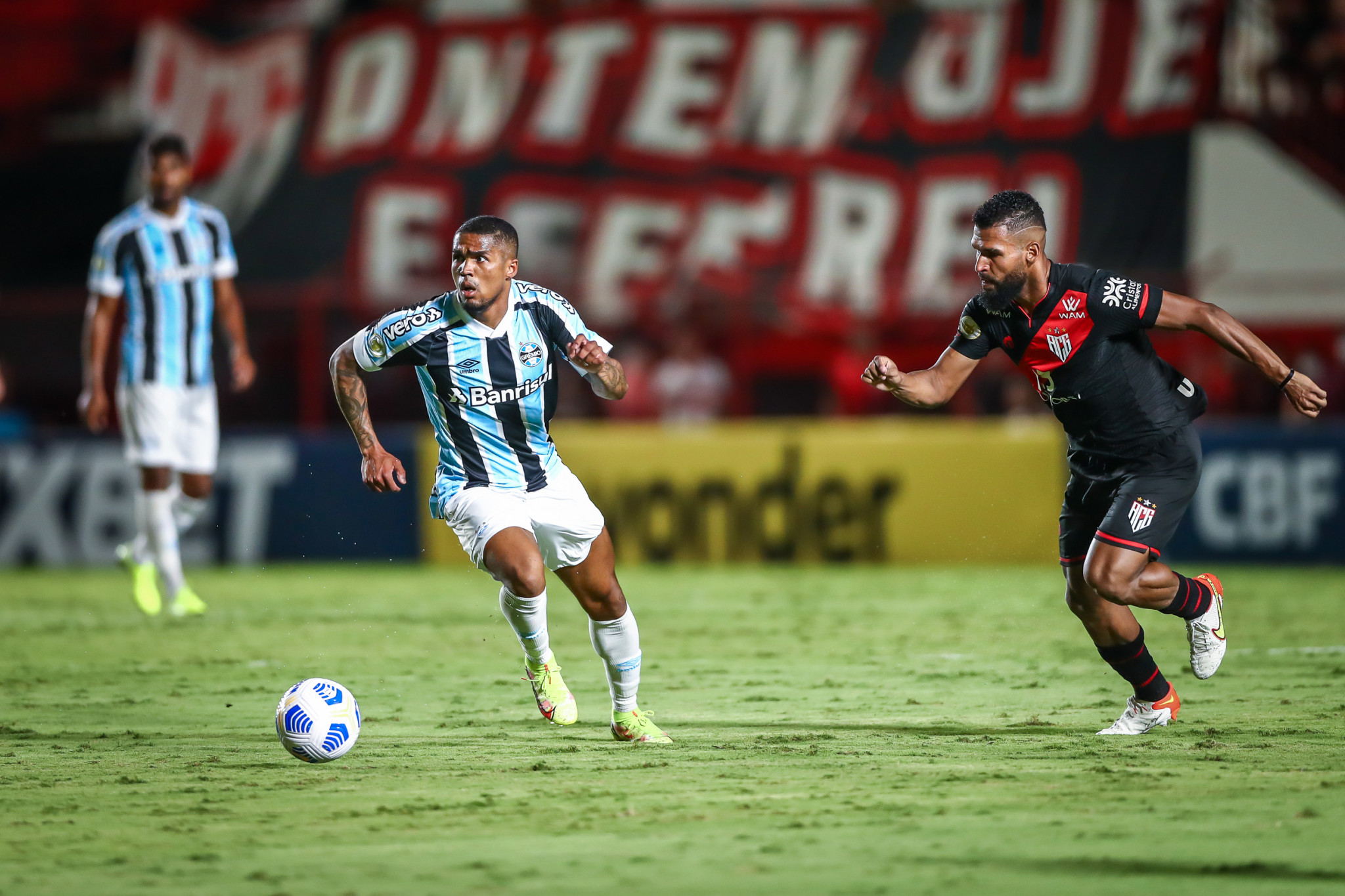 Grêmio é derrotado pelo Atlético-GO, na 28ª rodada do Brasileiro