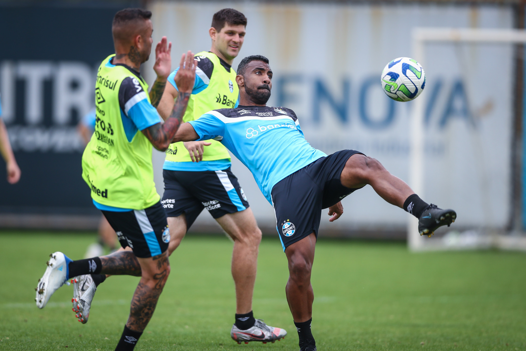 Grêmio pronto para jogo decisivo contra Botafogo no Rio de Janeiro