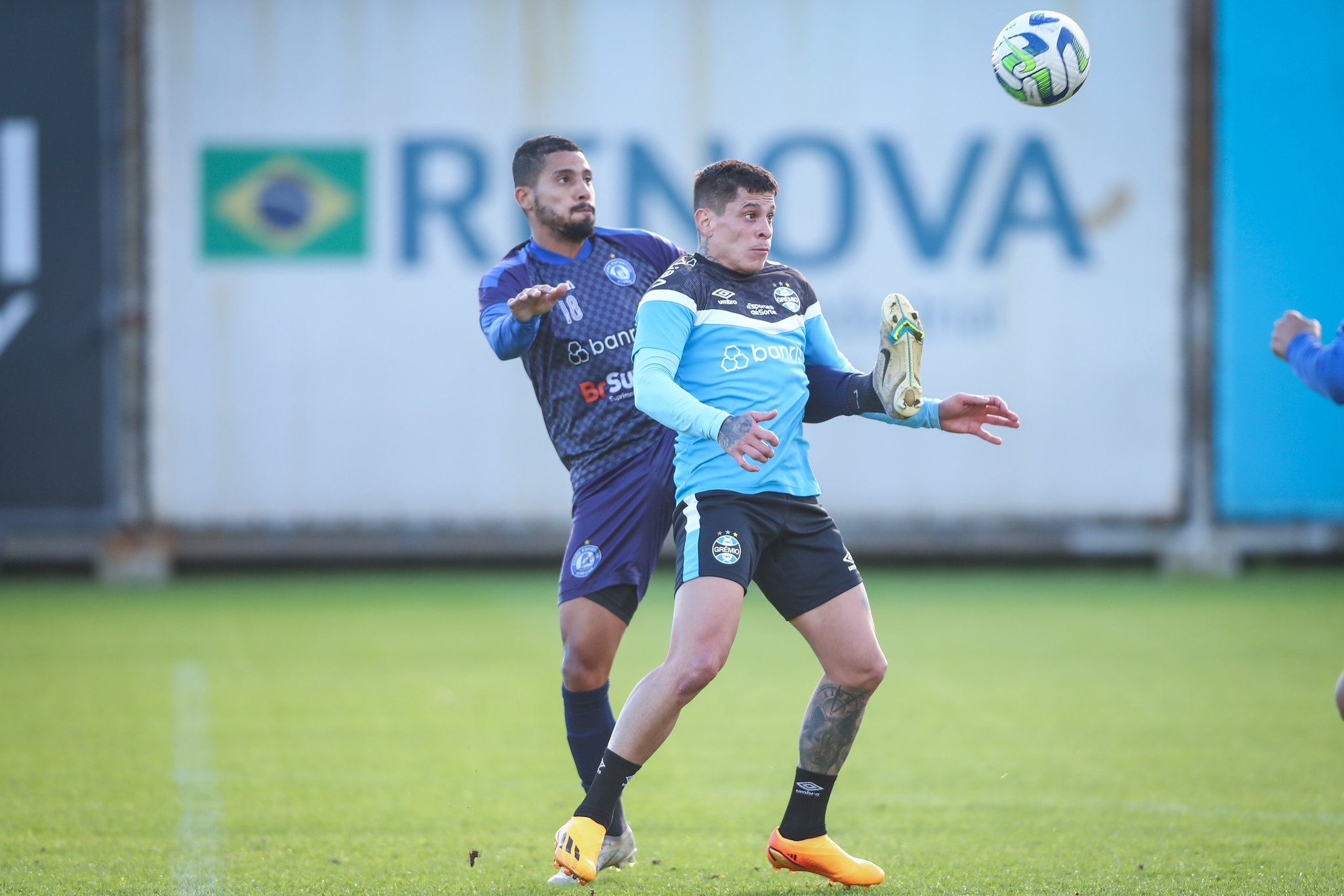 Grêmio vence o Novo Hamburgo em jogo-treino no CT Luiz Carvalho