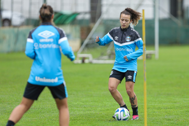 Com treino tático, Gurias Gremistas finalizam preparação para encarar Real  Ariquemes