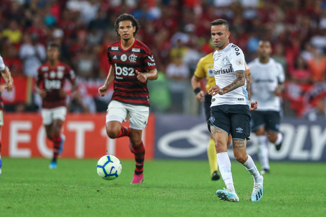 Corinthians é superado pelo Flamengo fora de casa pelo Brasileirão