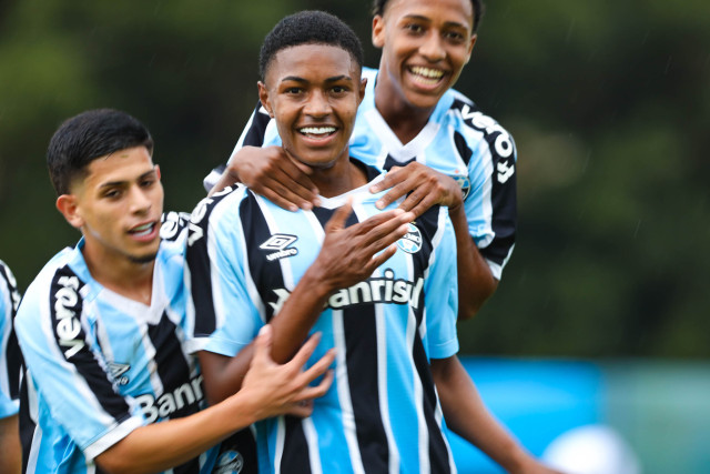 Novo Hamburgo acerta com Wesley, revelação da base do Grêmio