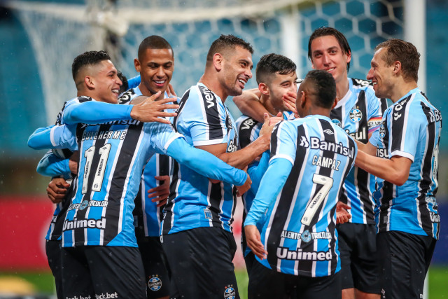 Com gols de Villasanti e Biel, Grêmio vence o Guarani e sobe na tabela