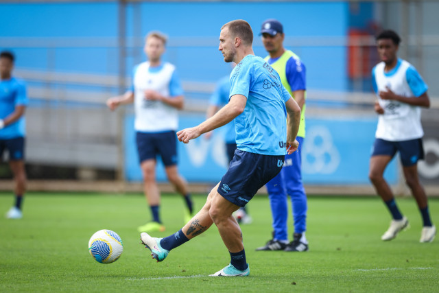 Direções de Grêmio e Estudiantes se encontram em La Plata