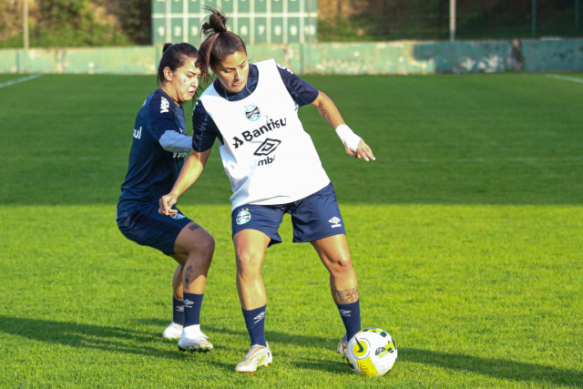 Com treino tático, Gurias Gremistas finalizam preparação para encarar Real  Ariquemes