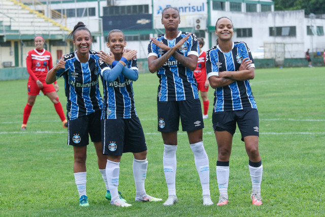 Time feminino do Grêmio vence o primeiro jogo no Brasileirão - Grêmio -  Diário de Canoas